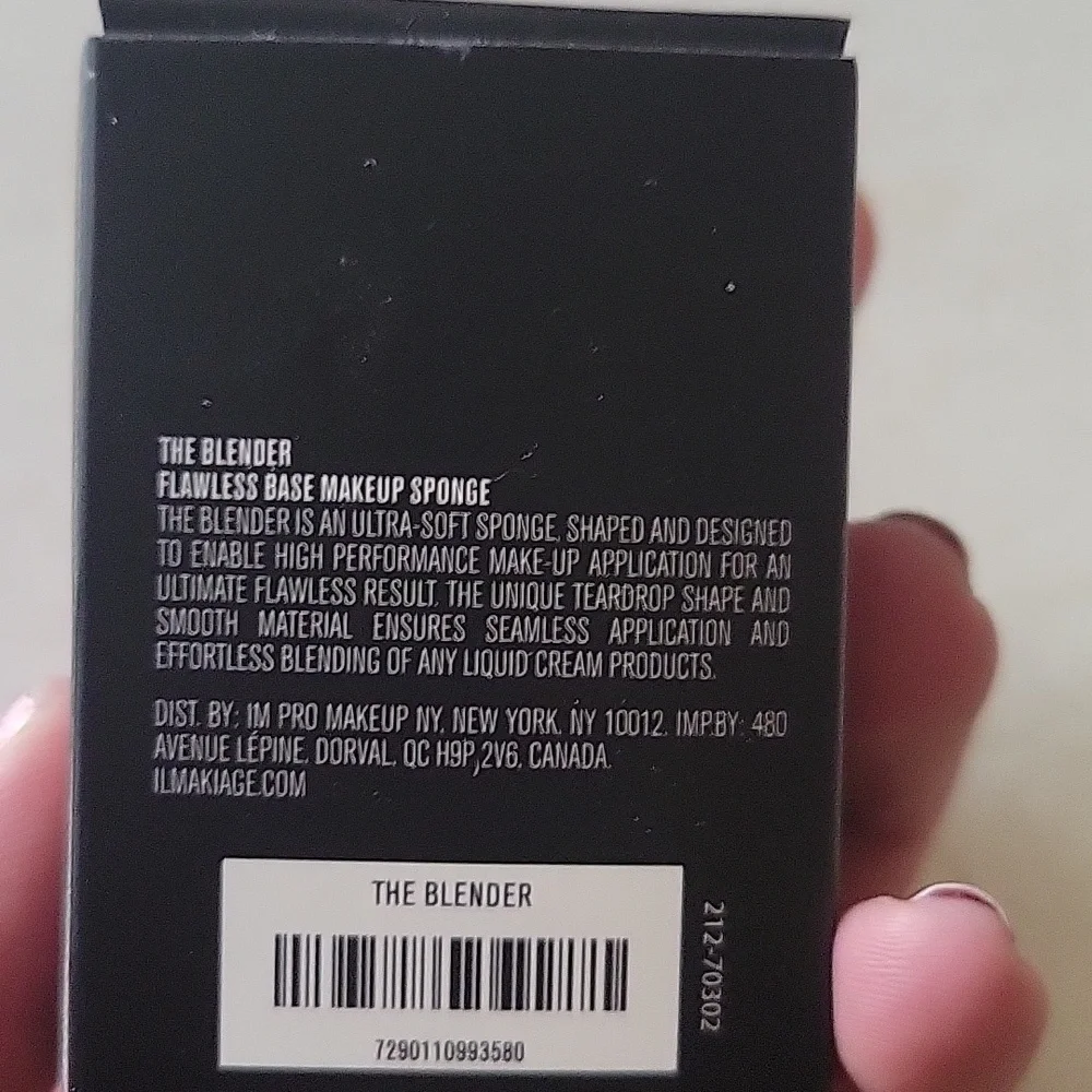 IL Makiage The blender makeup sponge NEW
